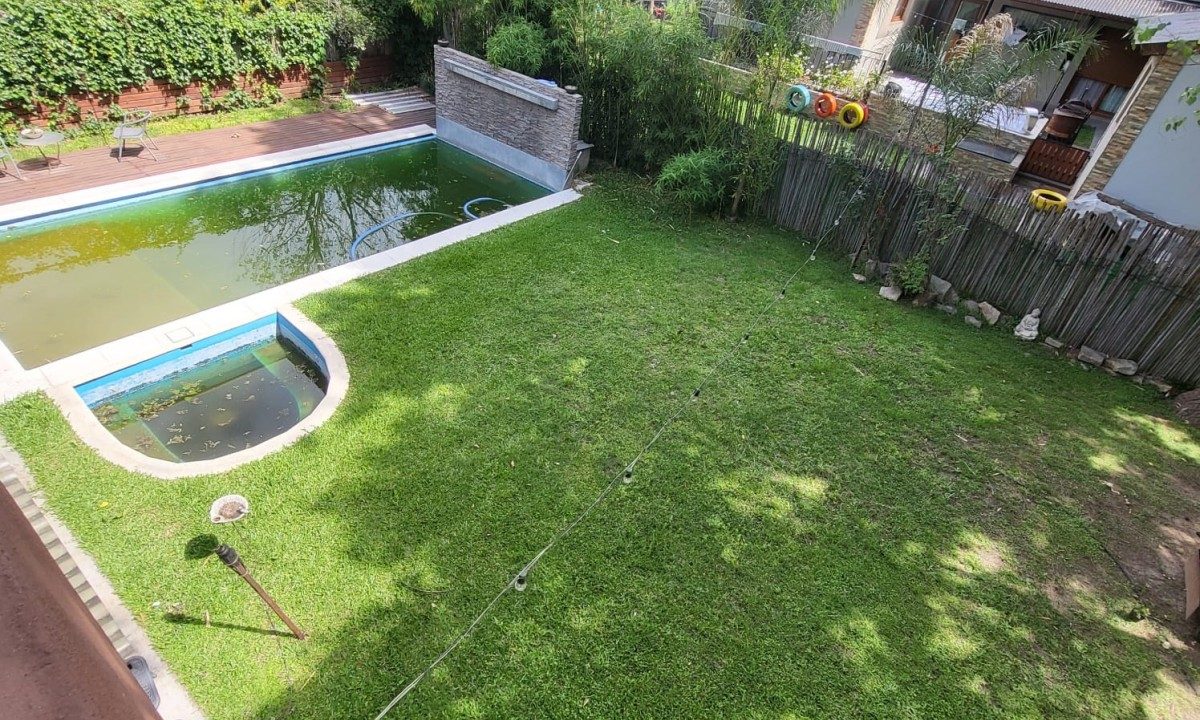 WhatsApp Image 2025-11-06 at 17.14.03 (1)