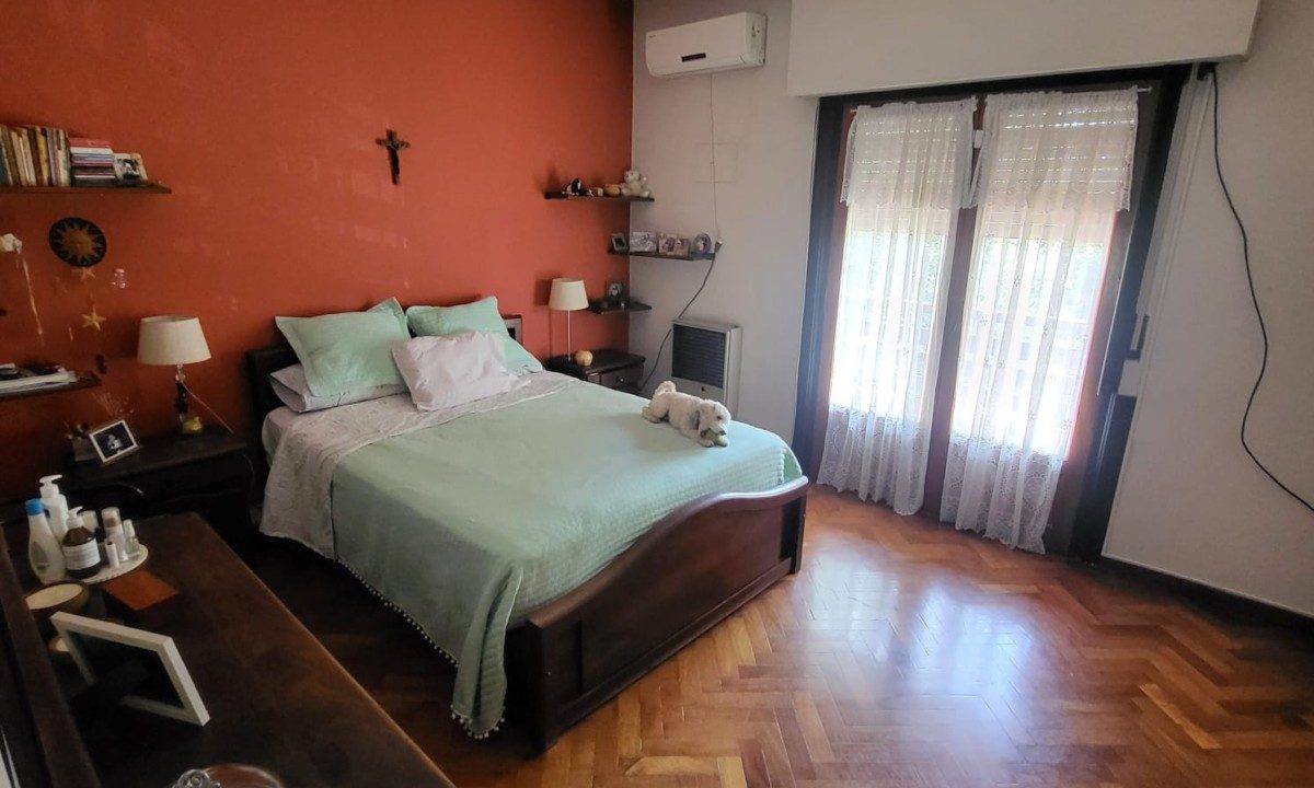 WhatsApp Image 2025-12-10 at 10.38.17