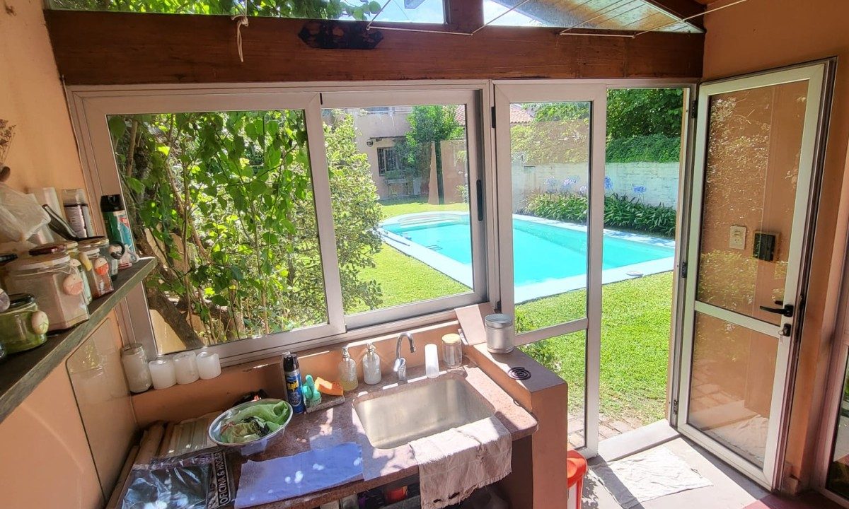 WhatsApp Image 2025-12-10 at 10.38.20 (2)