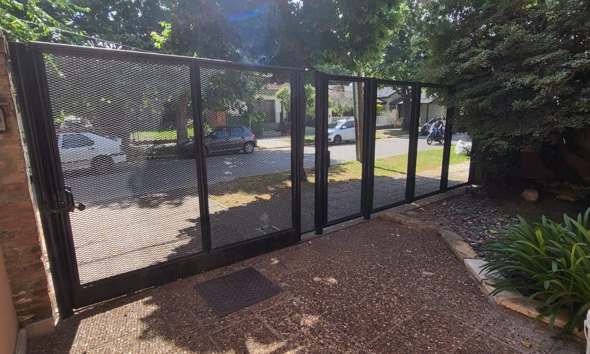 WhatsApp Image 2025-12-10 at 10.38.24 (2)